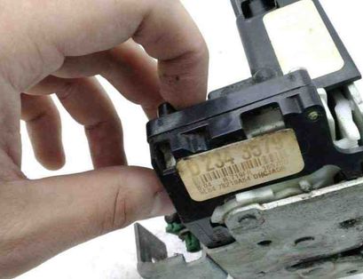 FORD Maverick 2 generation (2000-2007) Serrure de porte avant droite 5L8478219A64DHCJA 31450062