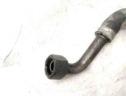 AUDI A4 B7/8E (2004-2008) Tube de lubrification des turbines 03L145736 32414909