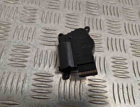 VOLKSWAGEN Golf 8 generation (2019-2023) Actionneur de moteur de volet de chauffage intérieur 5Q0907511K 31655734