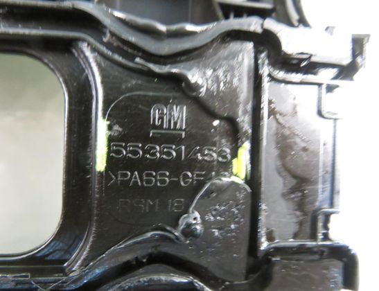 OPEL Vectra C (2002-2005) Couvercle de soupape 55351453 32957652