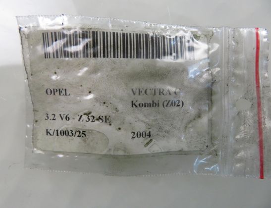 OPEL Vectra C (2002-2005) Couvercle de soupape 55351453 32957652