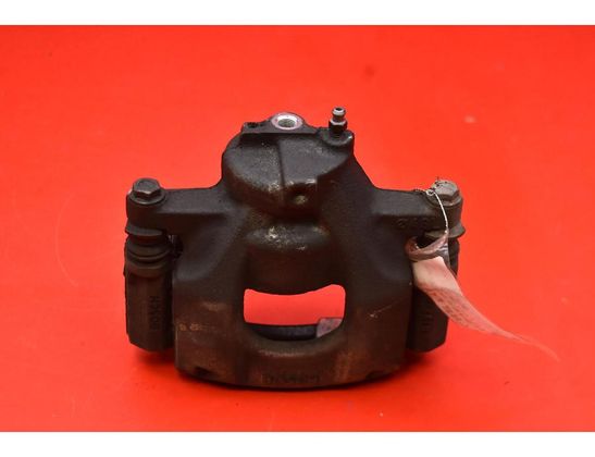 TOYOTA Aygo 2 generation (2014-2024) Étrier de frein avant gauche 32852687