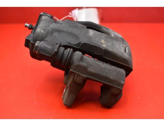 TOYOTA Aygo 2 generation (2014-2024) Étrier de frein avant gauche 32852687