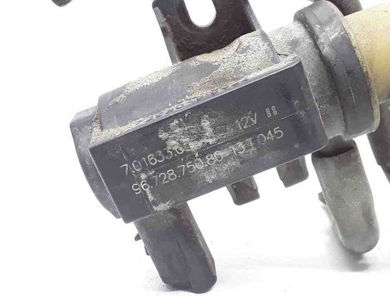 VOLVO V40 Cross Country 1 generation (2012-2020) Électrovanne 70163303,9672875080 32665822