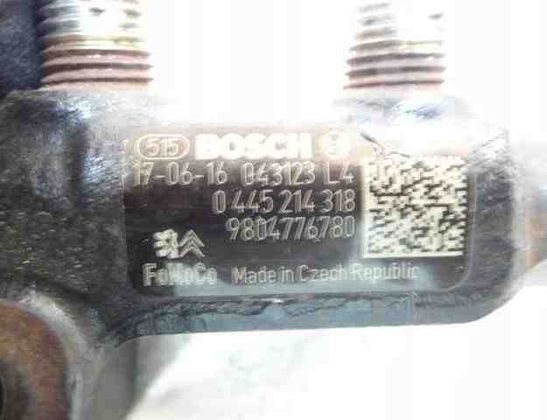 PEUGEOT 308 3 generation (2021-2023) Rampe de carburant 9804776780 32492074