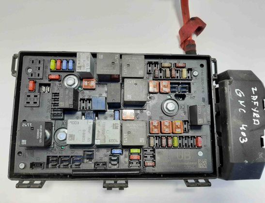 OPEL Zafira C (2012-2016) Boîte à fusibles 13368644 25698764