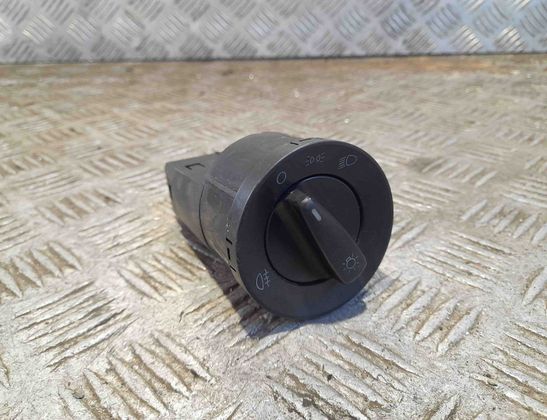 VOLKSWAGEN Golf 6 generation (2008-2015) Unité de commande de commutateur de phare 1C0941531 29744850