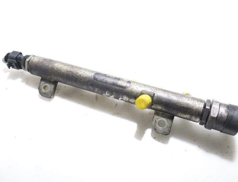 FIAT Croma 194 (2005-2011) Rampe de carburant 0445214057 32881263