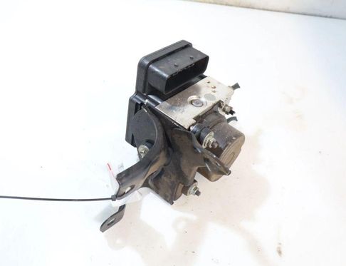 TOYOTA Yaris 3 generation (2010-2019) Pompe ABS 32897239