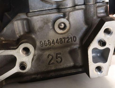 CITROËN C4 2 generation (2010-2024) Culasse de moteur 96844787210 32916334