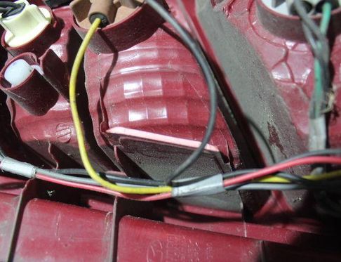 HYUNDAI i10 2 generation (2013-2019) Feu arrière gauche 32918526