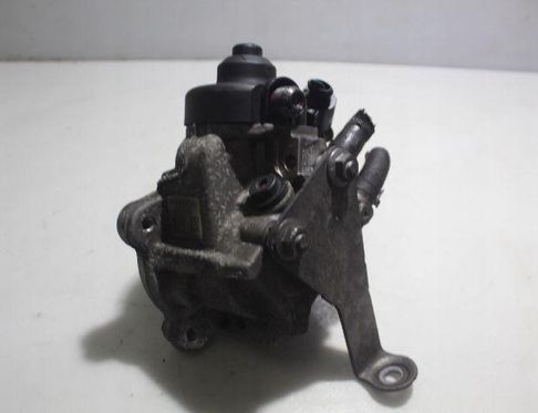 VOLKSWAGEN Passat B7 (2010-2015) Pompe à carburant 0445010526 32926732