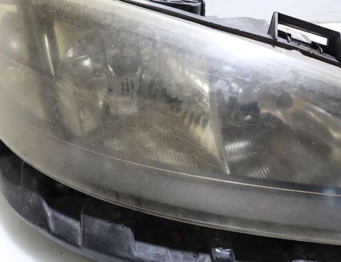 RENAULT Laguna 3 generation (2007-2015) Phare avant droit 32929501