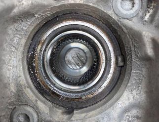 AUDI A7 C7/4G (2010-2020) Moyeu de roue arrière droit 8R0505436C 32969955