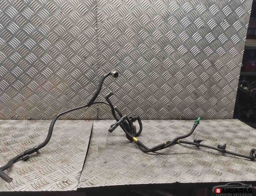 VOLVO V50 1 generation (2003-2012) Tuyau de carburant 96356 30396410